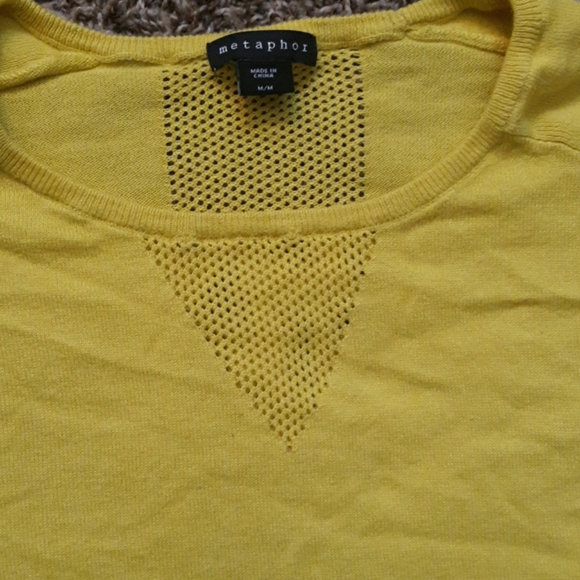 Yellow Sweater - Picture 4 of 6